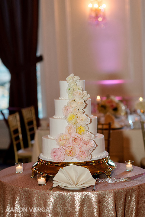 18 pink ivory wedding cake university club(pp w480 h718) - Best of 2015: Cakes