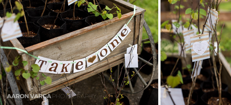 14 DIY burlap barn wedding details(pp w768 h350) - Best of 2015: Receptions and Details