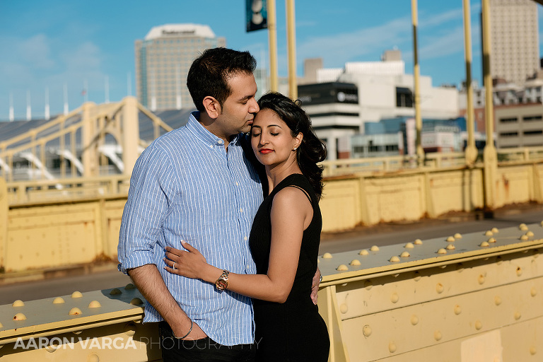 02 roberto clemente bridge engagement(pp w768 h512) - Kini + Ricky | Point State Park and Mt. Washington Engagement Photos