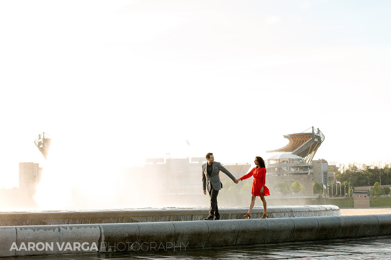 09 point state park fountain engagement session(pp w768 h512) - Kini + Ricky | Point State Park and Mt. Washington Engagement Photos
