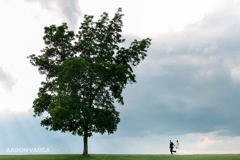 26 epic photo longue vue club(pp w768 h512) - Megan + Robert | Longue Vue Club Wedding Photos