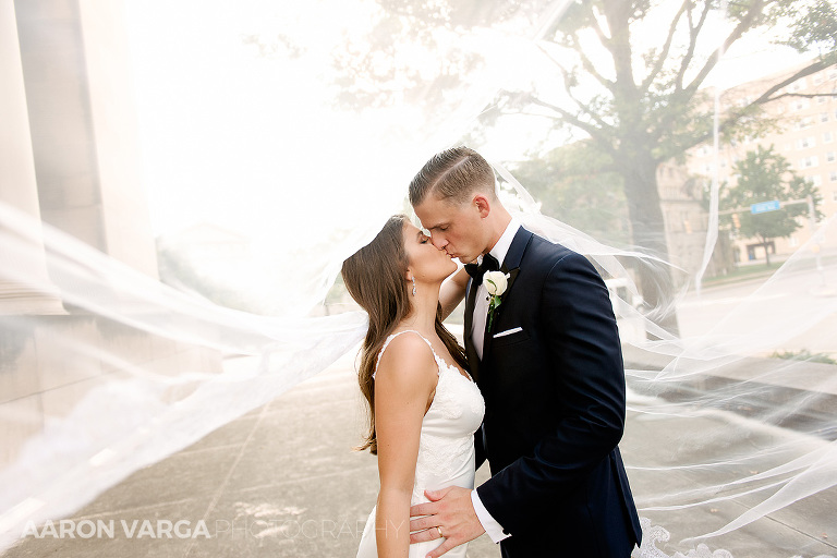 35 cathedral veil wedding photos(pp w768 h512) - Valerie + Matt | St. Paul's Cathedral and Pennsylvanian Wedding Photos