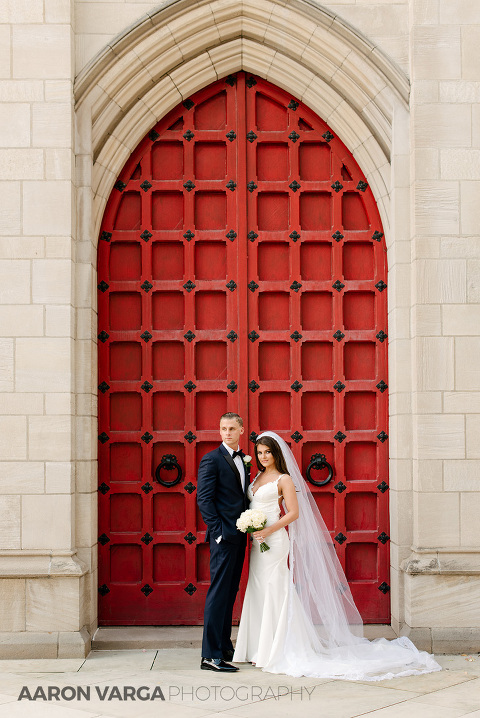 39 cathedral of learning wedding photos(pp w480 h718) - Valerie + Matt | St. Paul's Cathedral and Pennsylvanian Wedding Photos