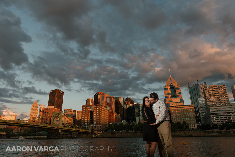 24 epic pittsburgh skyline engagement(pp w768 h512) - Shauna + Glenn | Schenley Park and North Shore Engagement Photos