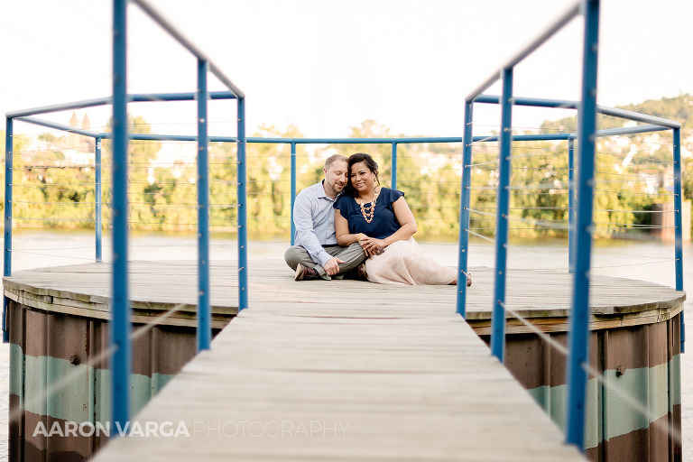 07 washingtons landing engagement photos(pp w768 h512) - Iona + Eric | Washington's Landing & Mellon Park Engagement Photos