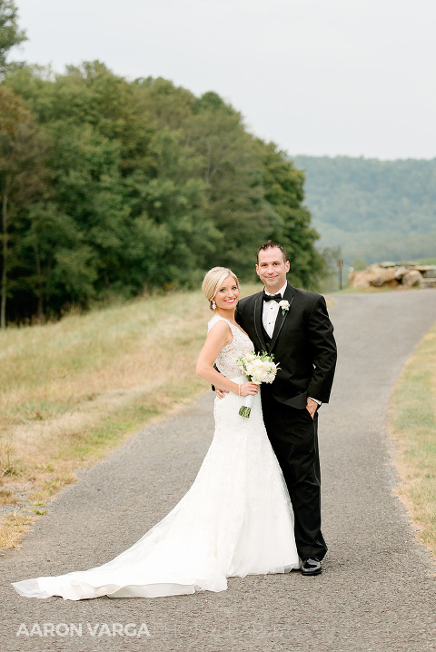 25 pete dye golf club wedding photo at lake(pp w480 h718) - Stephanie + John | Pete Dye Golf Club Wedding Photos