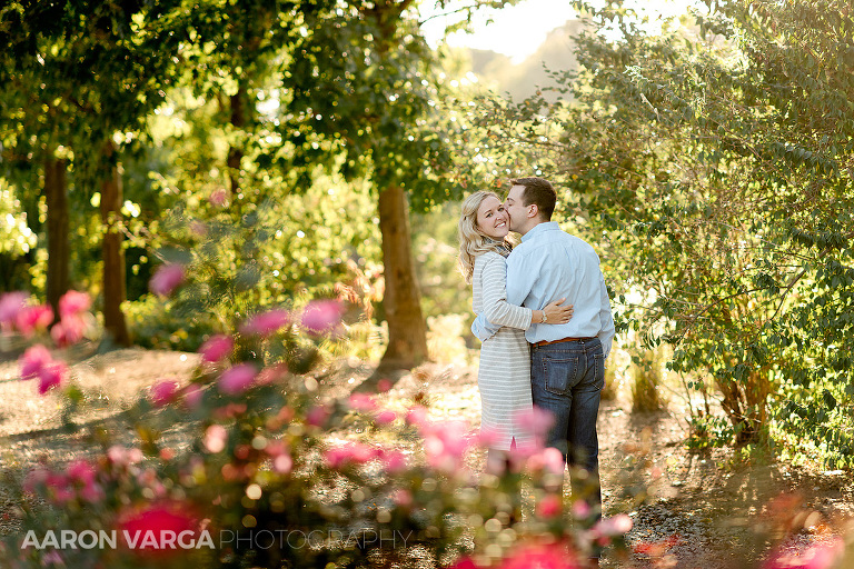 11 washingtons landing engagement photos fall(pp w768 h512) - Annie + Jeff | Washington's Landing and Strip District Engagement Photos