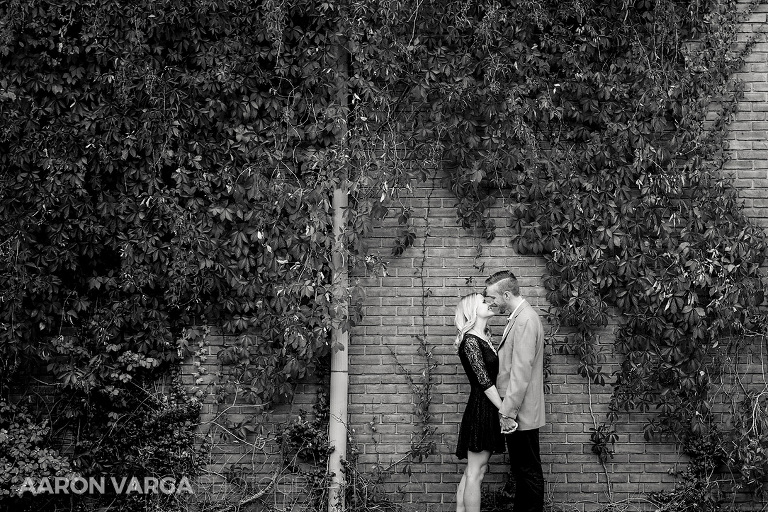 17 red ivy washingtons landing(pp w768 h512) - Amy + Bill | Washington's Landing Engagement Photos