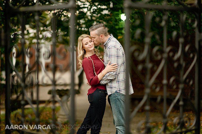 02 wrought iron gate mellon park(pp w768 h512) - Amy + Bill (Part II) | Mellon Park Engagement Photos