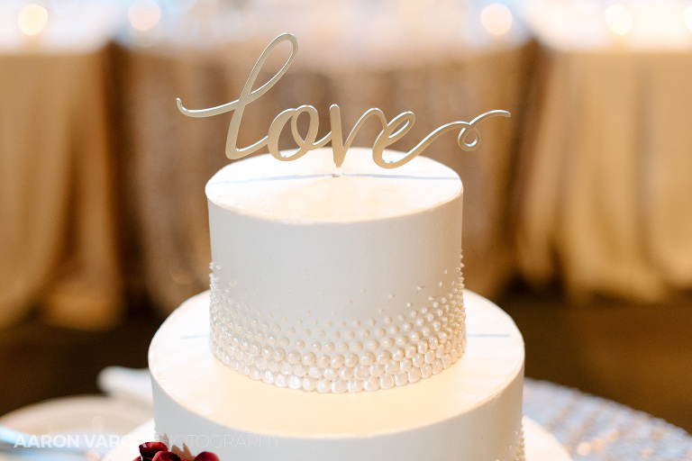 14 love topper wedding cake(pp w768 h512) - Best of 2016: Cakes