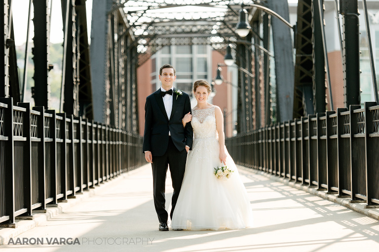29 hot metal bridge wedding photos(pp w768 h512) - Kelly + John | J. Verno Studios Wedding