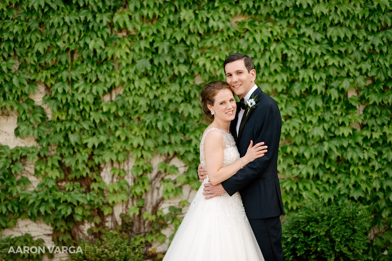 36 j verno studios ivy wall(pp w768 h512) - Kelly + John | J. Verno Studios Wedding
