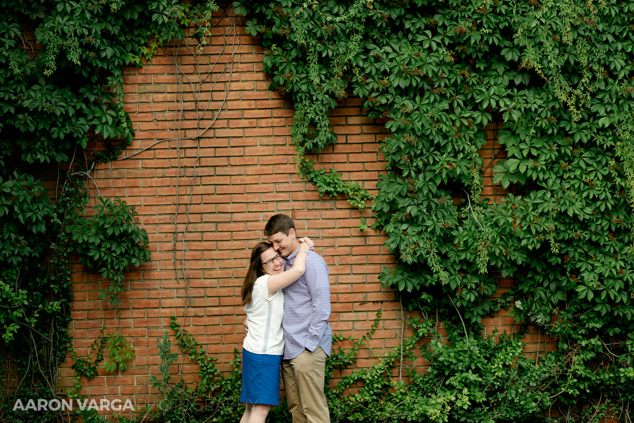 12 washingtons landing ivy wall - Katie + Ben | Washington's Landing and Mellon Park Engagement Photos