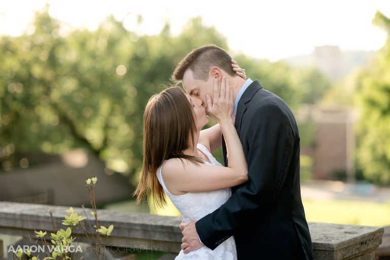 04 photos at mellon park(pp w768 h512) - Beth + Luke | Mellon Park and Hot Metal Bridge Engagement Photos