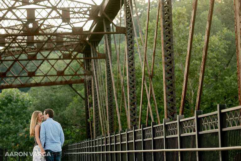 27 washingtons landing engagement photos on a bike bridge(pp w768 h512) - Melissa + Dan | Washington's Landing Engagement Photos