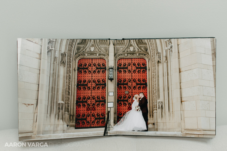 03 heinz chapel wedding album pittsburgh(pp w768 h512) - Silver and White Leather Wedding Album | Sheraton Station Square Wedding