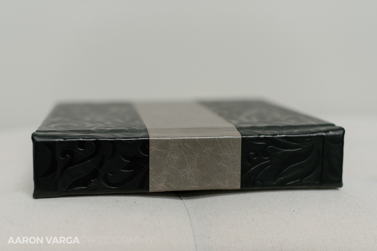 07 finao one ludicrous wedding album(pp w768 h512) - Silver and White Leather Wedding Album | Sheraton Station Square Wedding