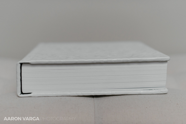 07 finao one wedding album chyna(pp w768 h512) - White Leather Flush Mount Wedding Album | The Renaissance Hotel