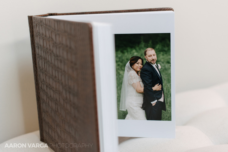 09 brown leather finao one wedding album shady elms(pp w768 h512) - Brown Leather Wedding Album | Shady Elms Farm Wedding