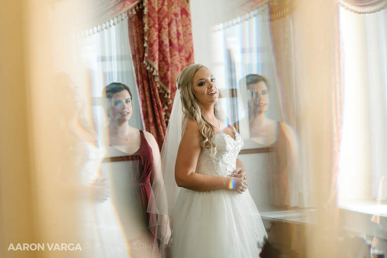 09 omni wiliam penn hotel wedding prep hotel(pp w768 h512) - Madison + Robert | Longue Vue Club Wedding Photos