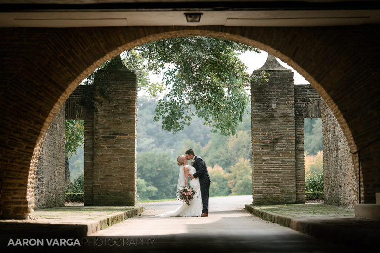 40 longue vue club wedding photos under arch(pp w768 h512) - Cayla + Sam | Longue Vue Club Wedding Photos