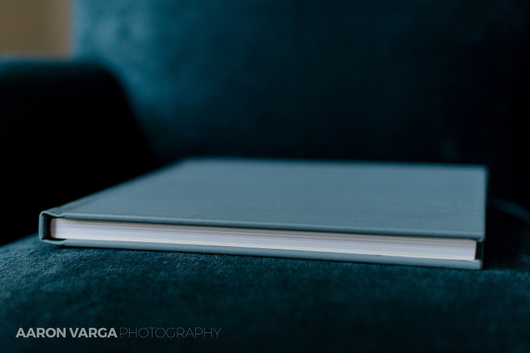 06 blue faux leather engagement photos album(pp w768 h512) - Silver Suede Engagement Photo Guestbook | North Shore Engagement