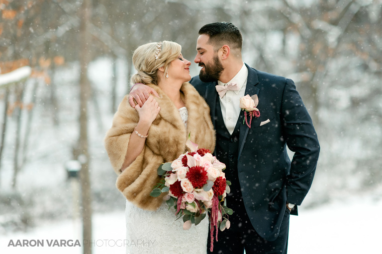 30 fur coat bride winter wedding in snow(pp w768 h512) - Andrea + Frank | Pittsburgh Airport Marriott Wedding Photos