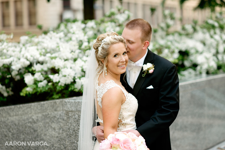 20 mellon square wedding photo(pp w768 h512) - Summer + Paul | Embassy Suites Downtown Pittsburgh Wedding Photos