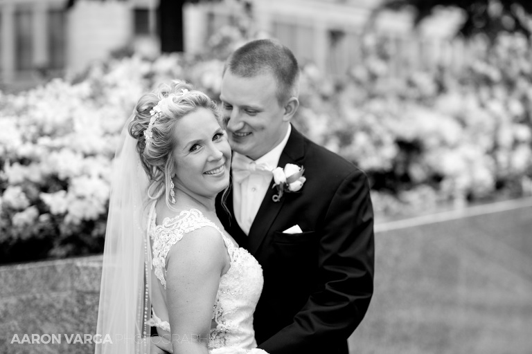 22 wedding photos in Pittsburghs mellon square(pp w768 h512) - Summer + Paul | Embassy Suites Downtown Pittsburgh Wedding Photos