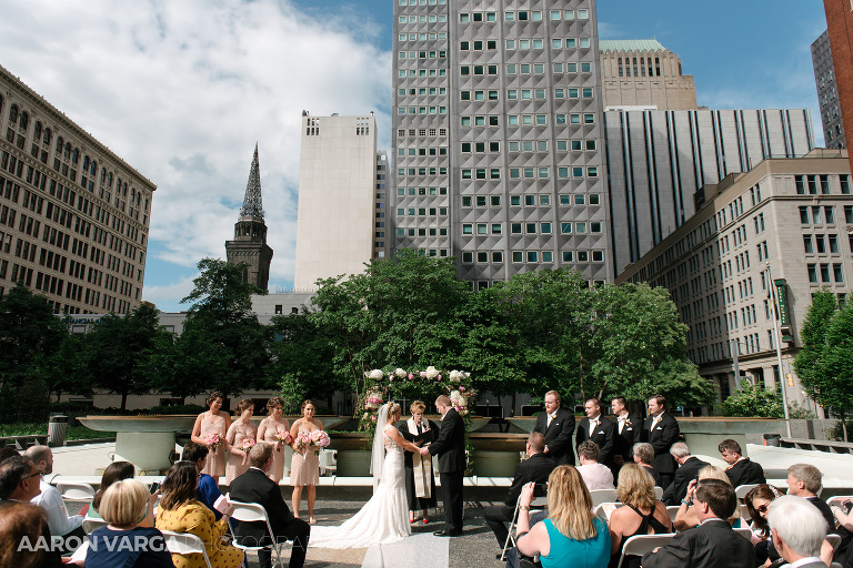 29 outdoor ceremony mellon green(pp w768 h512) - Summer + Paul | Embassy Suites Downtown Pittsburgh Wedding Photos