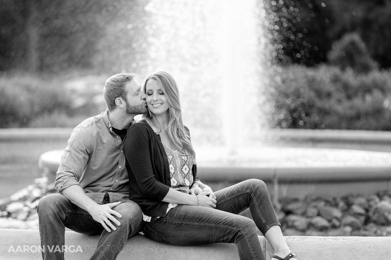 04 engagement photo highland park fountain(pp w768 h512) - Danielle + Zack | Highland Park and Strip District Engagement Photos