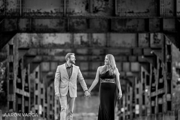 12 strip district engagement photos(pp w768 h512) - Danielle + Zack | Highland Park and Strip District Engagement Photos