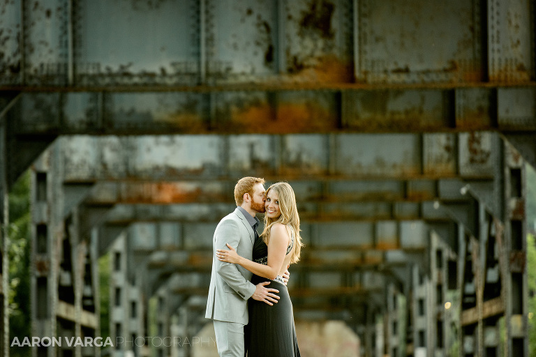 13 strip district engagement bridge(pp w768 h512) - Danielle + Zack | Highland Park and Strip District Engagement Photos