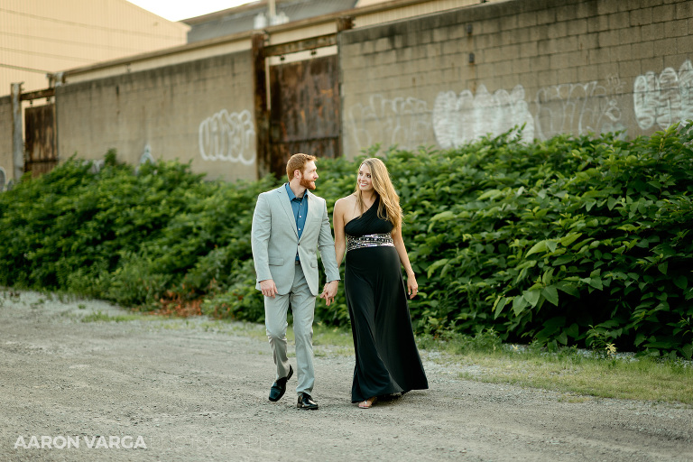 17 engagement photos in strip district(pp w768 h512) - Danielle + Zack | Highland Park and Strip District Engagement Photos