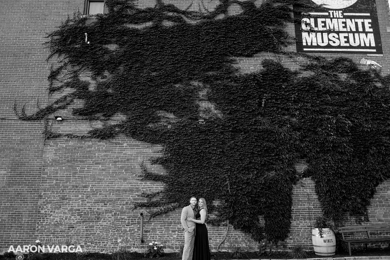 29 strip district ivy wall engagement(pp w768 h512) - Danielle + Zack | Highland Park and Strip District Engagement Photos
