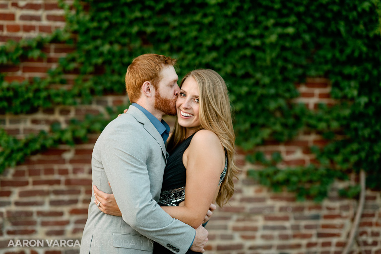 30 strip district engagement ivy wall(pp w768 h512) - Danielle + Zack | Highland Park and Strip District Engagement Photos