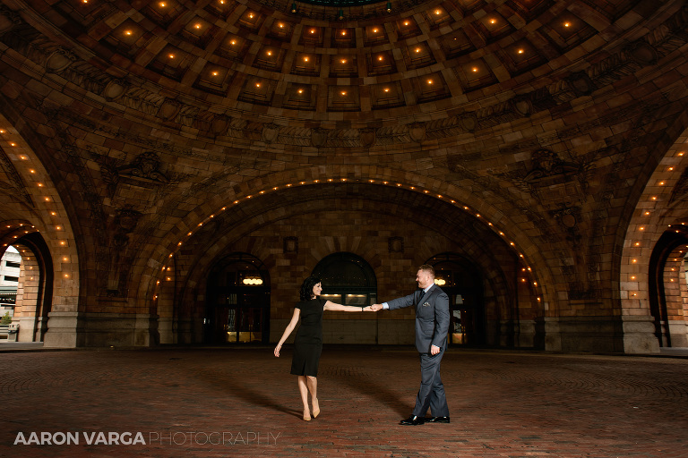 09 pennsylvanian rotunda photos(pp w768 h512) - MJ + Michael | The Pennsylvanian and North Shore Engagement Photos