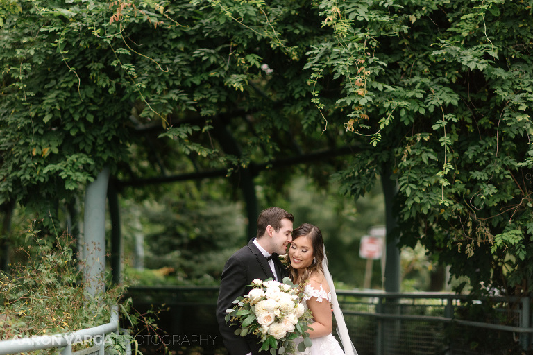 51 west end overlook ivy arch(pp w768 h512) - Jennifer + Joshua | West End Overlook and Monterey Bay Wedding Photos