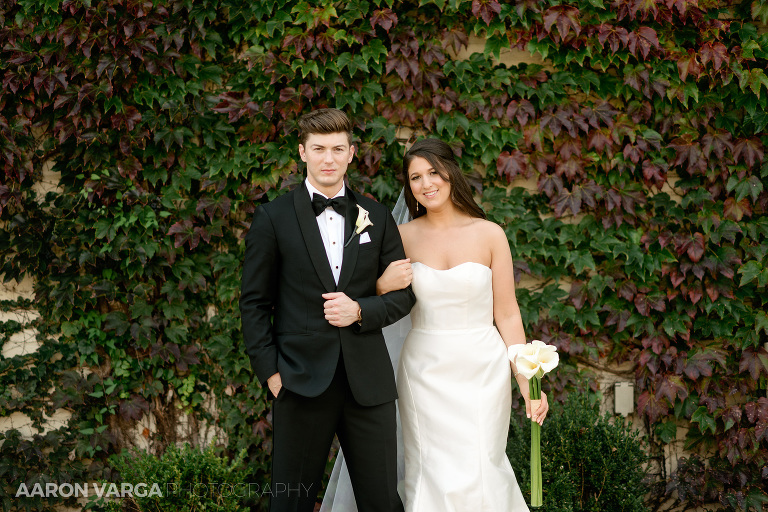 25 j verno studios ivy wall(pp w768 h512) - Alexis + Jaron | J. Verno Studios Wedding Photos