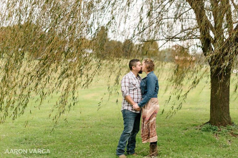 26 weeping willow engagement photos(pp w768 h512) - Megan + Brian | Shady Elms Farm Engagement Photos