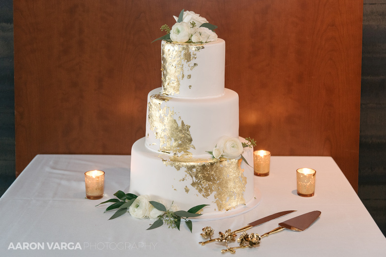 09 elegant gold wedding cake(pp w768 h512) - Best of 2018: Cakes