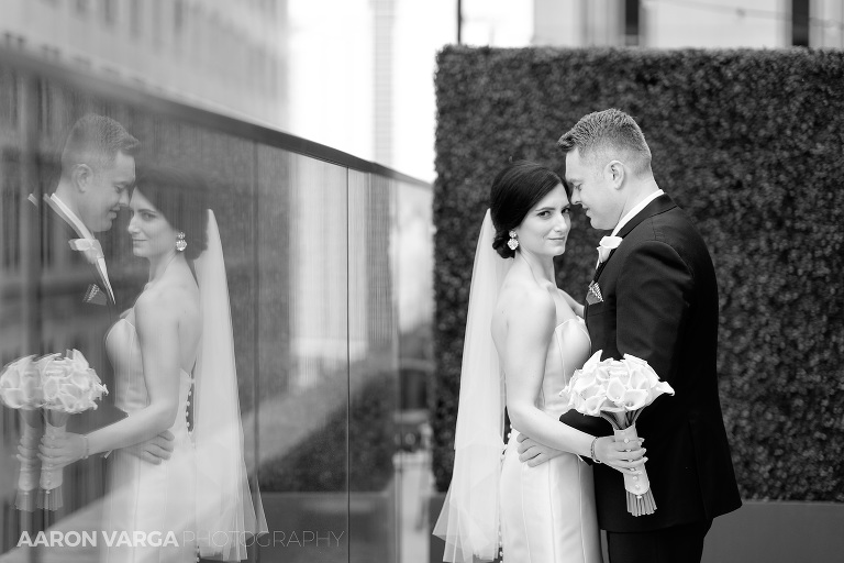 30 reflection glass hotel monaco(pp w768 h512) - MJ + Michael | Hotel Monaco Wedding Photos