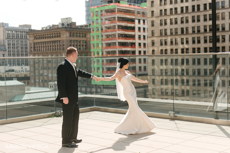 35 city views wedding hotel monaco(pp w768 h512) - MJ + Michael | Hotel Monaco Wedding Photos