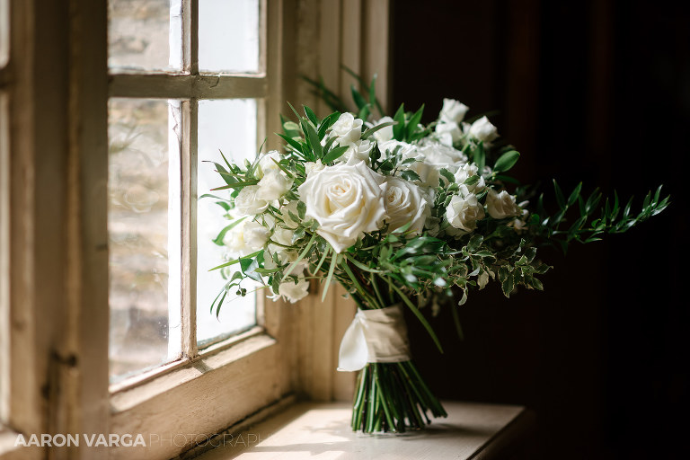 05 wedding flowers longue vue club(pp w768 h512) - Celeste + Tim | Fox Chapel Presbyterian Church and Longue Vue Club Wedding Photos