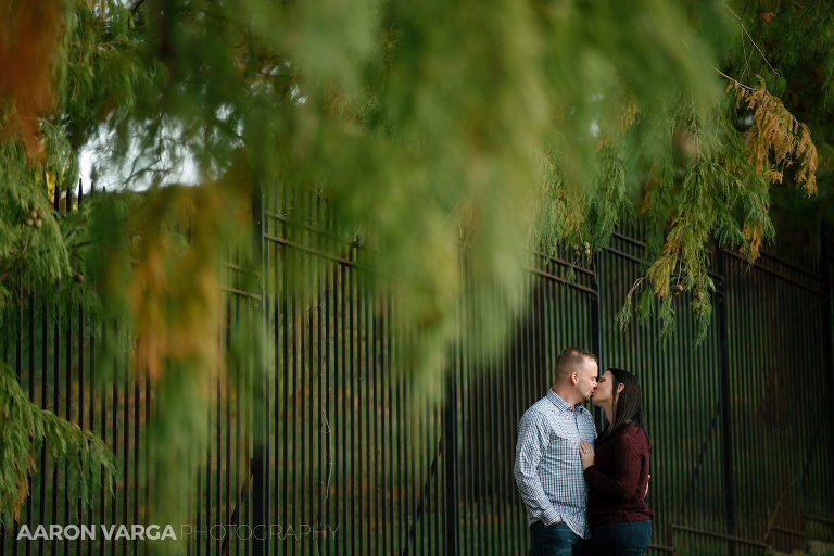 38 mellon park fall engagement shadyside(pp w768 h512) - Samarah + Bryan | Mellon Park Engagement Photos