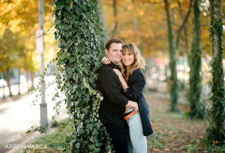 05 fall downtown pittsburgh engagement photos(pp w768 h522) - Lauren + Dave | Fall Downtown Engagement Photos