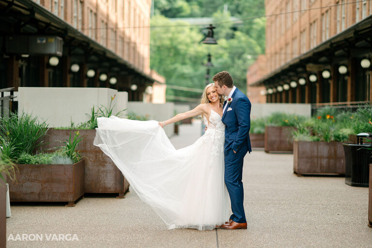 35 pittsburgh highline wedding photos bride groom(pp w768 h511) - Missy + Joe | Omni William Penn Hotel Wedding Photos
