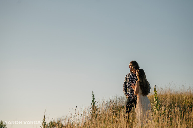 17 farm photos sunset(pp w768 h511) - Noelle + Mark | Family Farm Engagement Photos