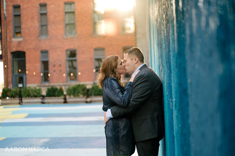 08 downtown pittsburgh photos(pp w768 h511) - Julia + Ryan | Downtown and Mt. Washington Engagement Photos