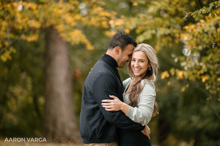 26 fall engagement photos happy(pp w768 h511) - Shannon + Ricky | Schenley Park Engagement Photos